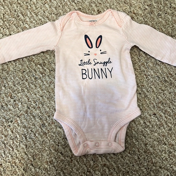 LIKE NEW BUNNY SET FOR 3M - BUNNY DRESS AND ONESIE - Picture 7 of 8